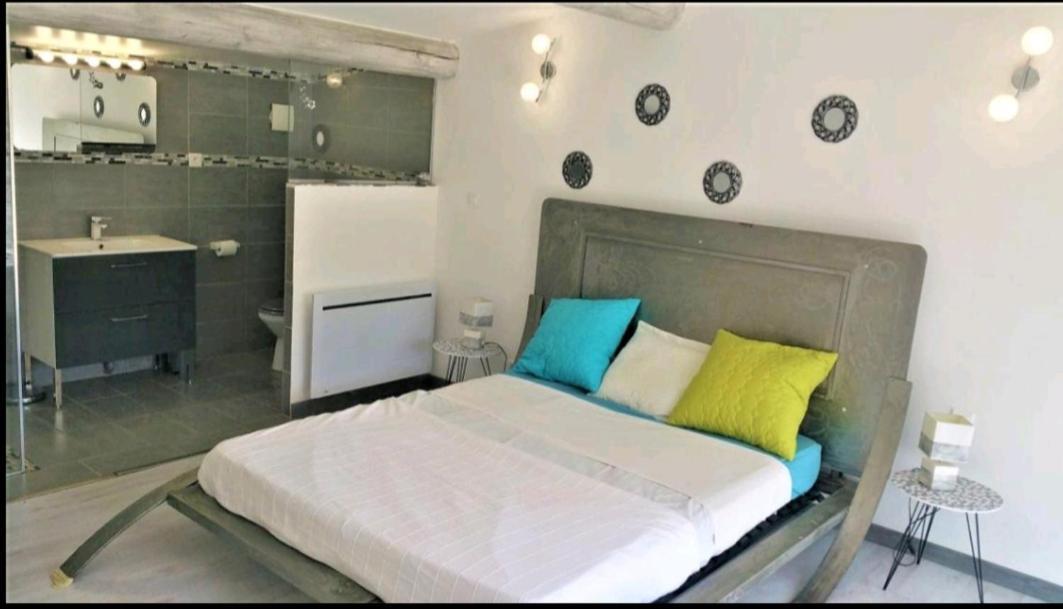 Suite Parentale Avec Petit Sejour Et Piscine Carpentras Dış mekan fotoğraf