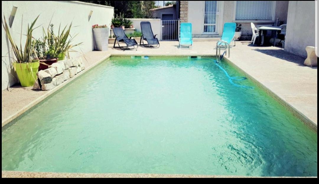 Suite Parentale Avec Petit Sejour Et Piscine Carpentras Dış mekan fotoğraf
